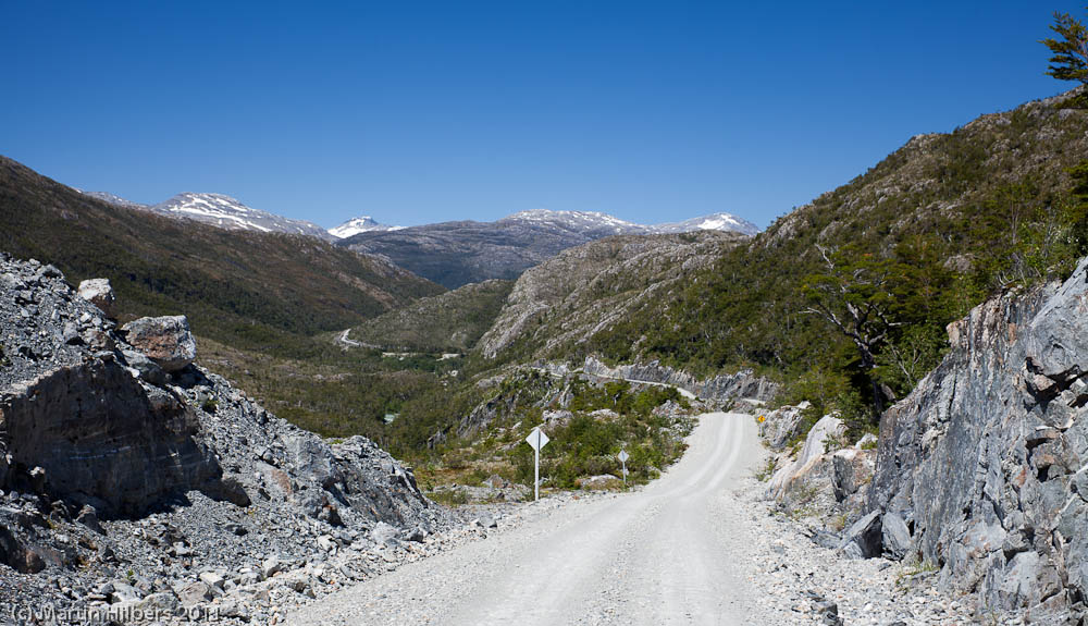 Carretera Austral: 01/01 near Puerto Yungay - Arroyo de la luna / And the road goes on.... Click to see full size image