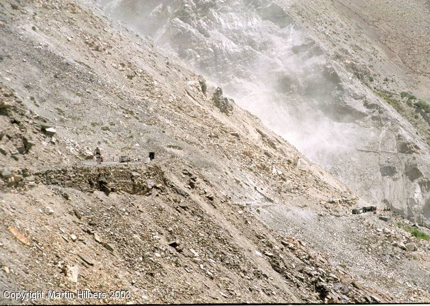 Indian Himalayas : Nako - Tabo / back on the road. Click to see full size image