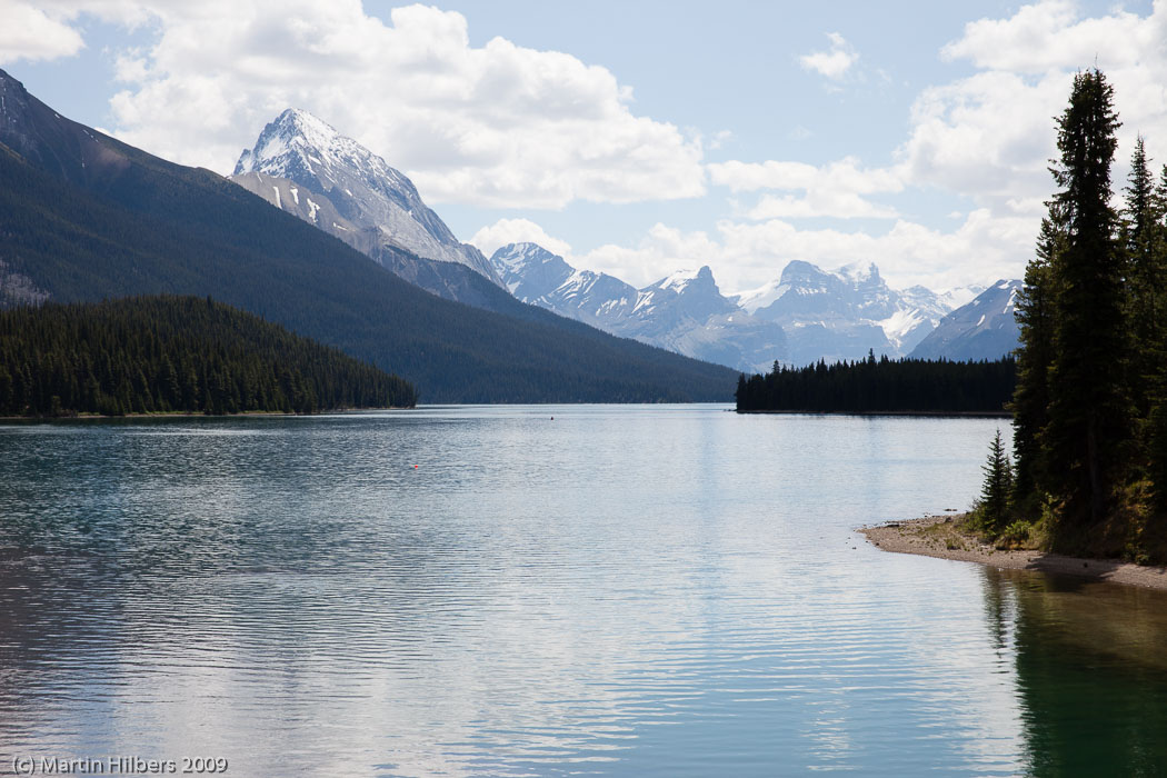 Jasper-Banff-Waterton-Glacier: 3 Jul: Jasper - Lake Maligne - Jasper / Lake Maligne. Click to see full size image