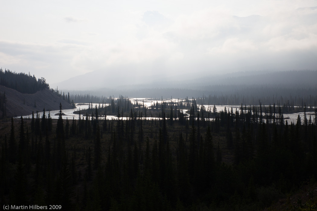 Jasper-Banff-Waterton-Glacier: 6 Jul: The Crossing - Lake Louise / Saskatchewan River crossing. Click to see full size image
