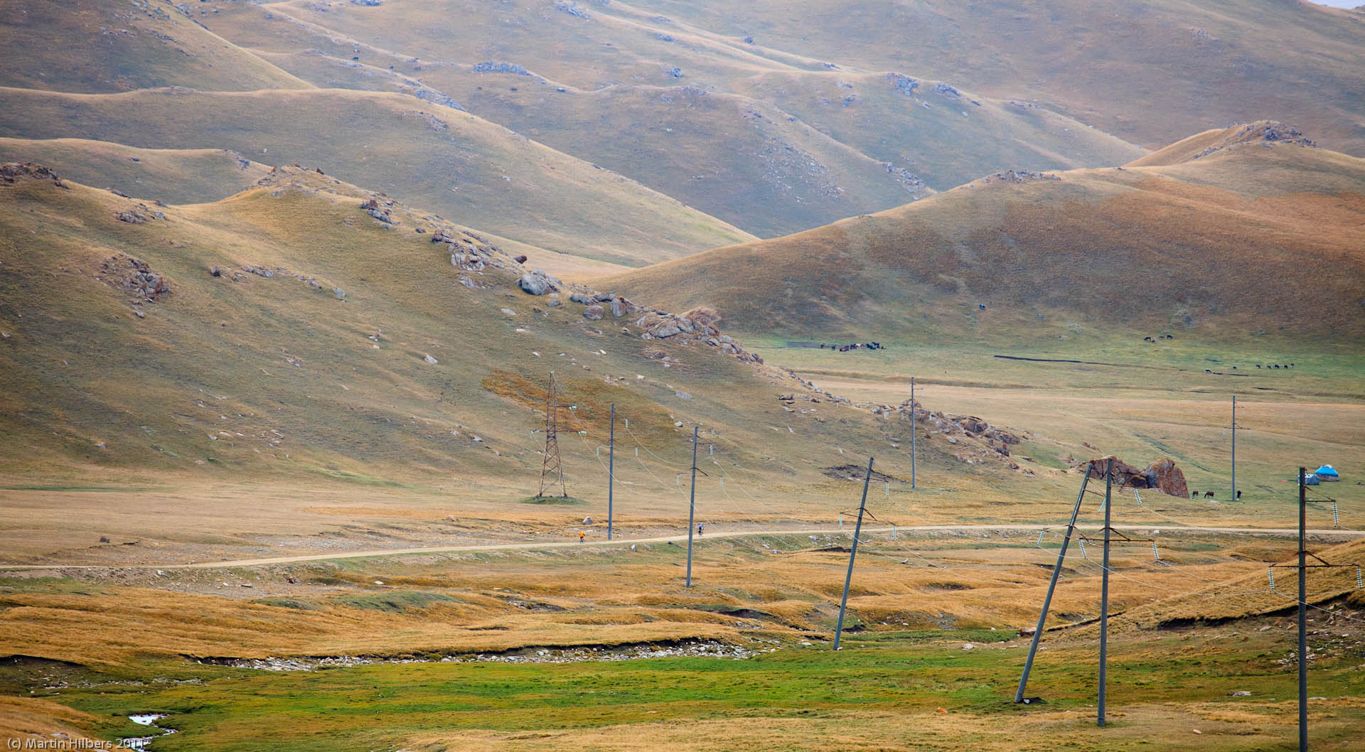 Kyrgyzstan: 26/8 Lakol - Balgart Valley - (Jeluu Suu) / Descend from Jalpak Bel. Click to see full size image
