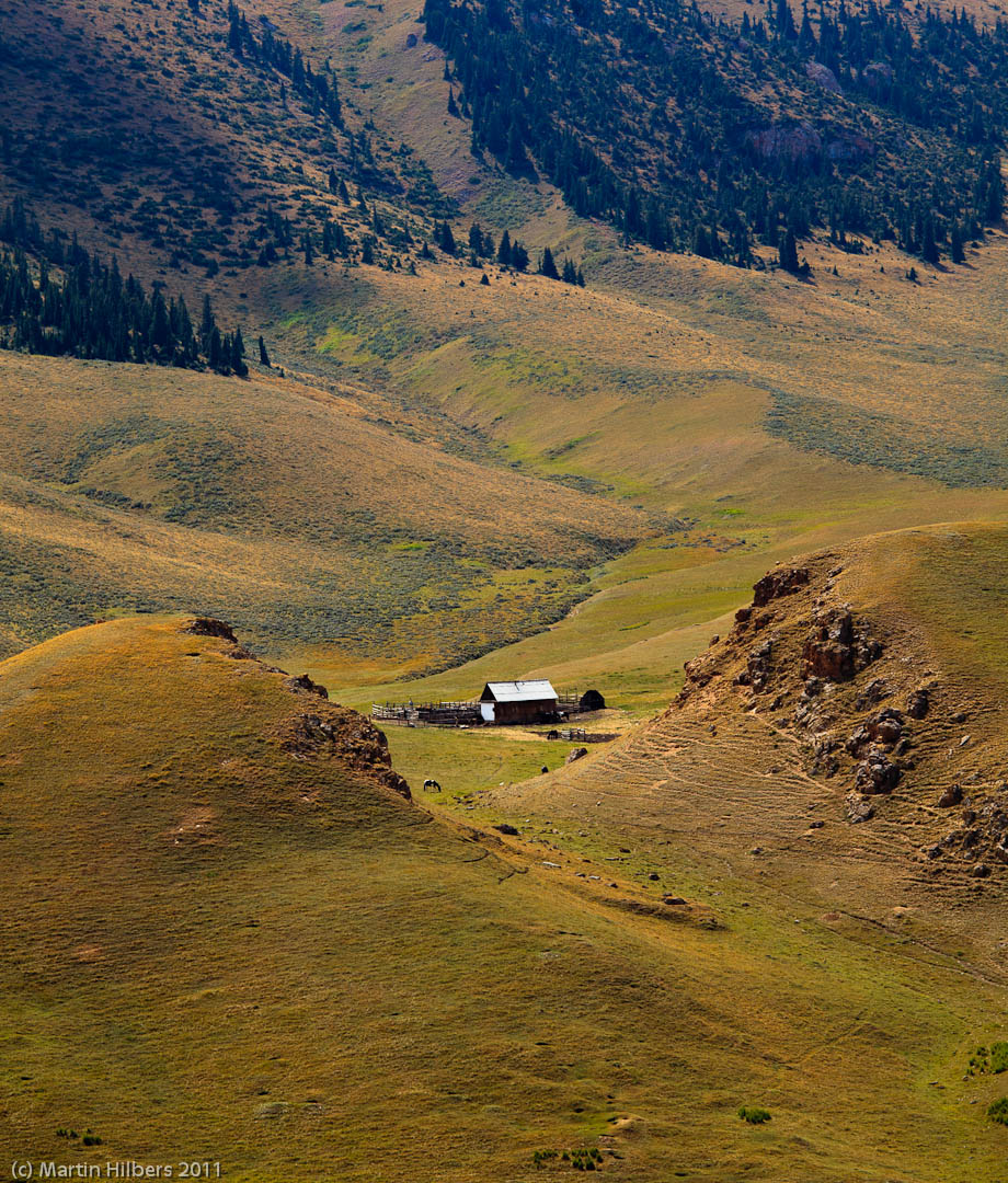 Kyrgyzstan: 31/8 Naryn - Song Kul / Isolated farm. Click to see full size image