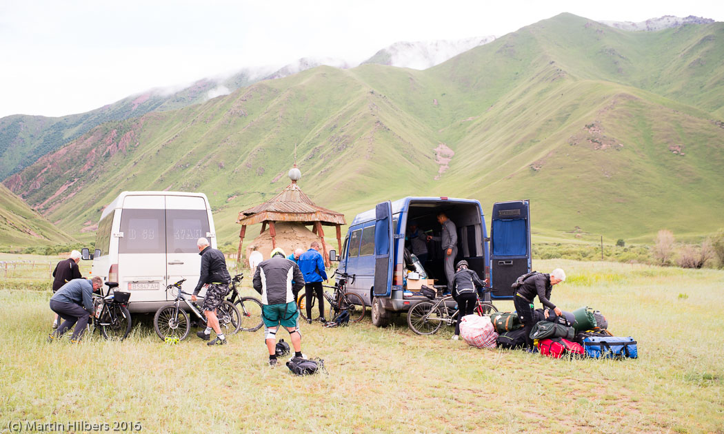 Kyrgyzstan: 22/06 Kojomkul - Kyzyl Oi / Departure. Click to see full size image