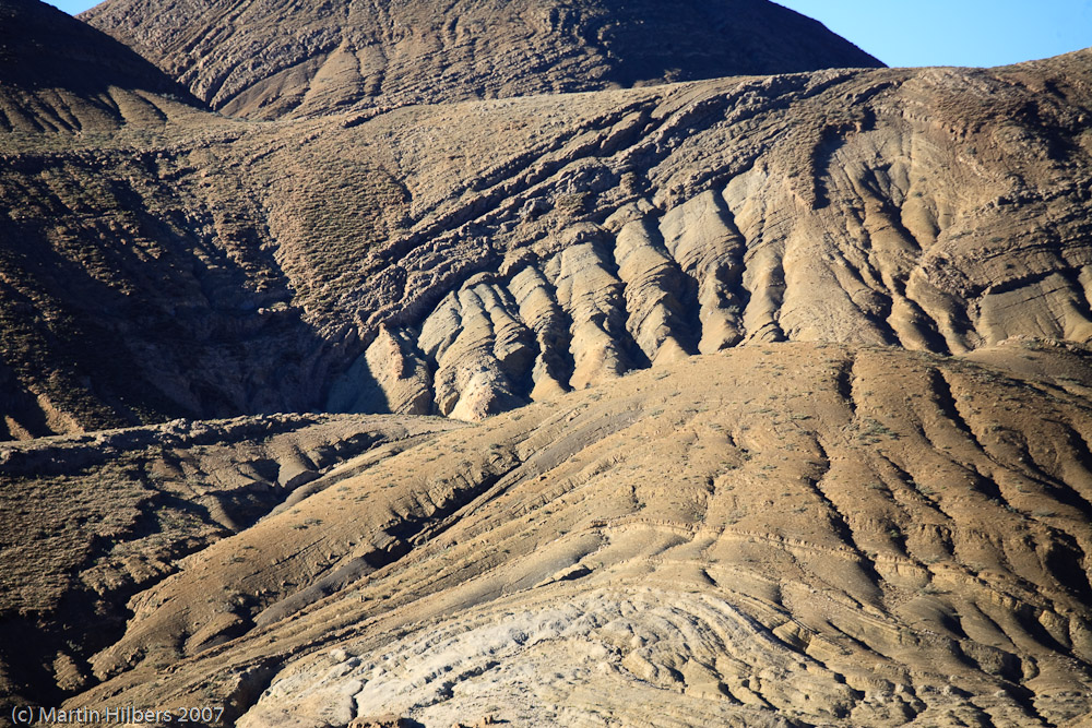 Lhasa Kathmandu : Shigatze - Reso / Rock formations. Click to see full size image