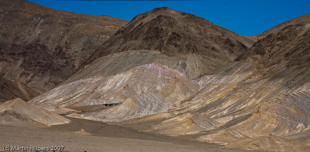 Lhasa Kathmandu : Tsamda - Lalung Chu / Colourfull mountain side. Click to see full size image