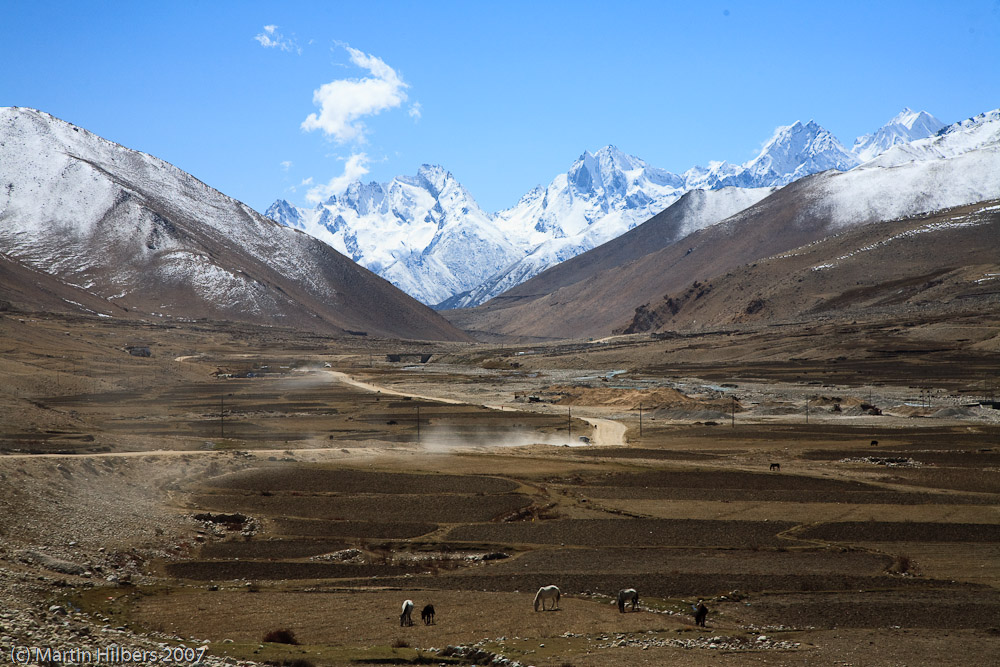 Lhasa Kathmandu : Lalung Chu - Zhangmu / The road towards Nepal. Click to see full size image