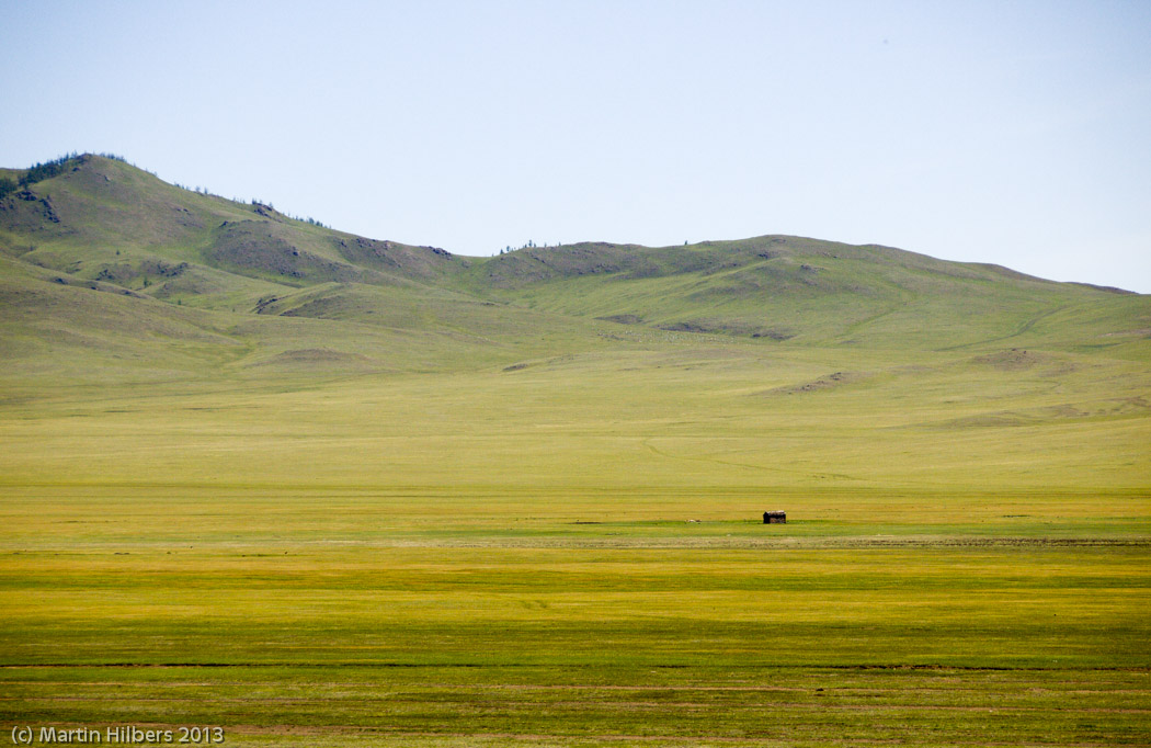 Mongolia: 5/6 Bulgan - Saikhan / Lonely cabin. Click to see full size image