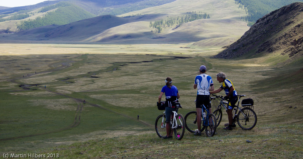 Mongolia: 10/6 Tsetserleg - Kumirnya Tusukhaley / Steep descent ahead. Click to see full size image