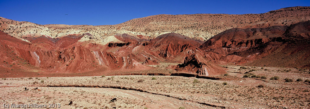 Morocco High Atlas and Jebel Sahro: 26/3 Telouet - Ait be Haddou / Near Anmitar. Click to see full size image