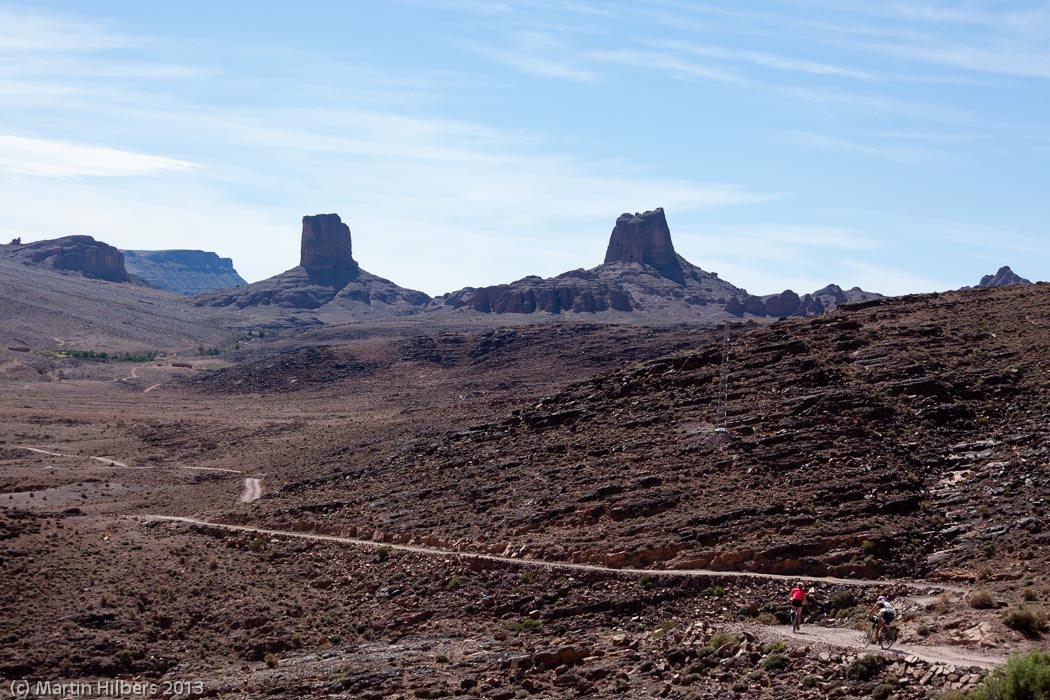 Morocco High Atlas and Jebel Sahro: 31/3 Boumalne Dades - Nekob / Ride towards Bab N'Ali. Click to see full size image